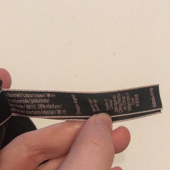 Victoria’s Secret 32DD/F70 black bra lace Dream Angels classic - Picture 10 of 10